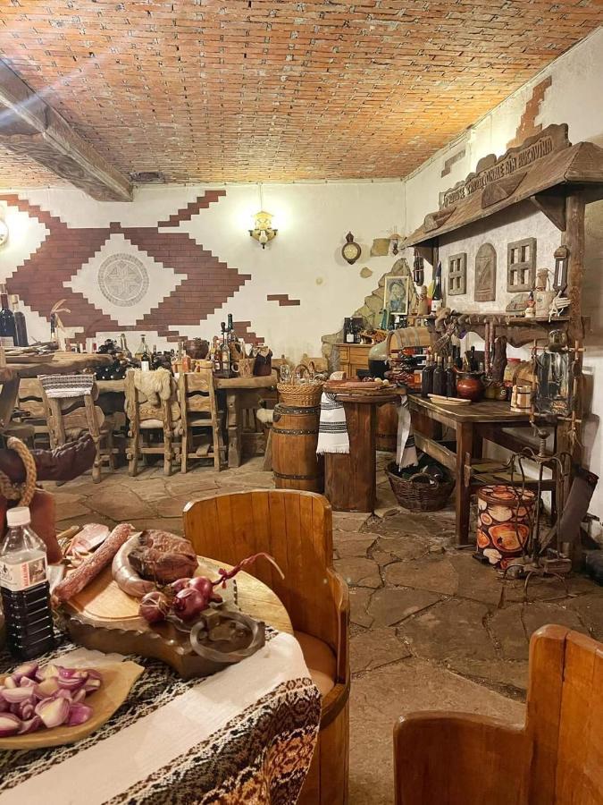 Casa Baciu Hotell Fundu Moldovei Exteriör bild